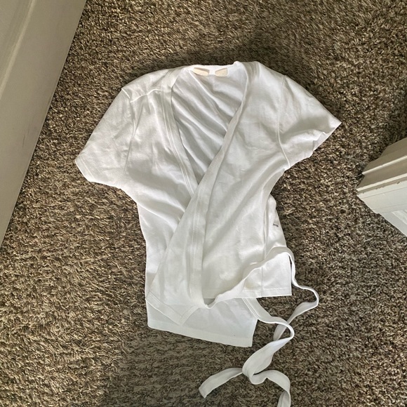 NWOT Levi’s Terra Mia Wrap T Shirt - Picture 3 of 3